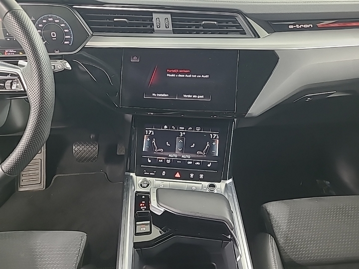 Foto 10 van Audi e-tron