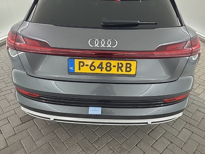 Foto 21 van Audi e-tron