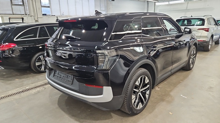 Foto 5 van Ford Explorer EV