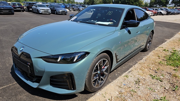 Foto 2 van BMW i4