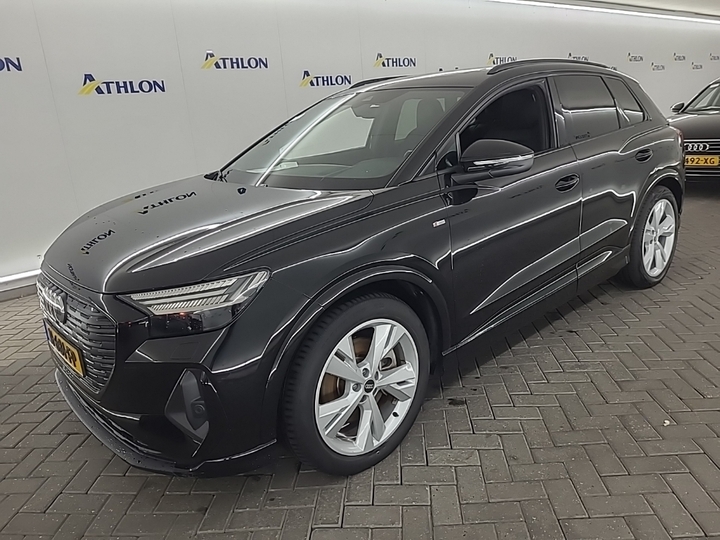 Photo 2 of Audi Q4 e-tron
