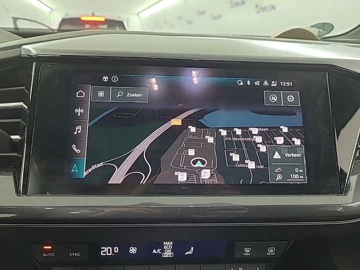 Photo 12 of Audi Q4 e-tron