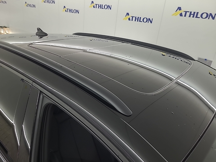 Photo 17 of Audi Q4 e-tron