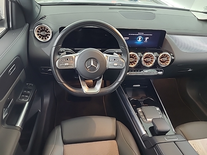 Foto 8 van Mercedes EQA