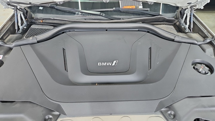 Foto 12 van BMW ix3