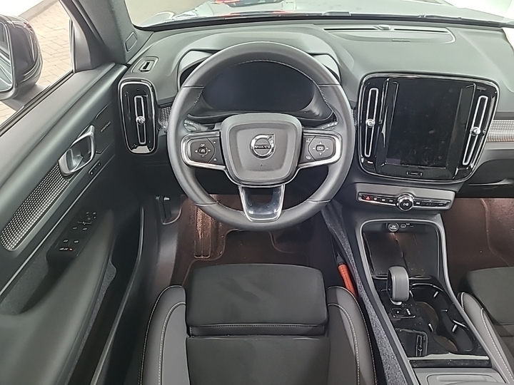 Foto 8 van Volvo EX40