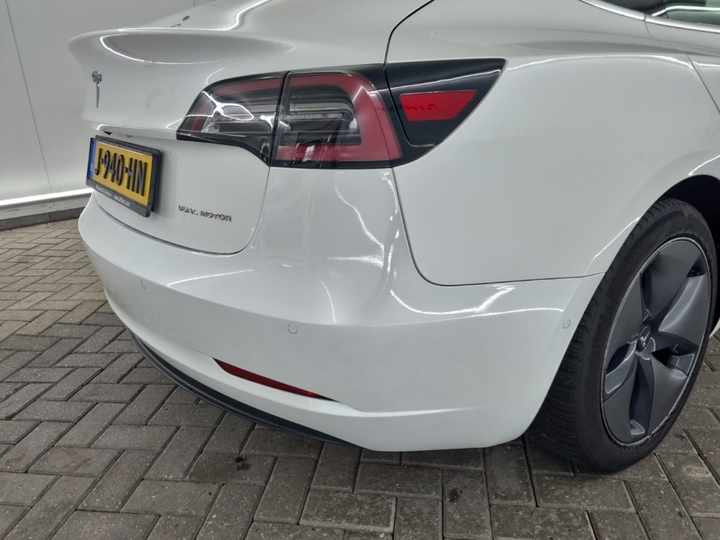Foto 16 van Tesla Model 3