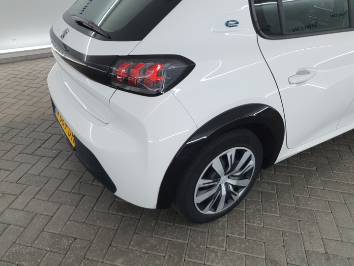 Foto 19 van Peugeot E-208