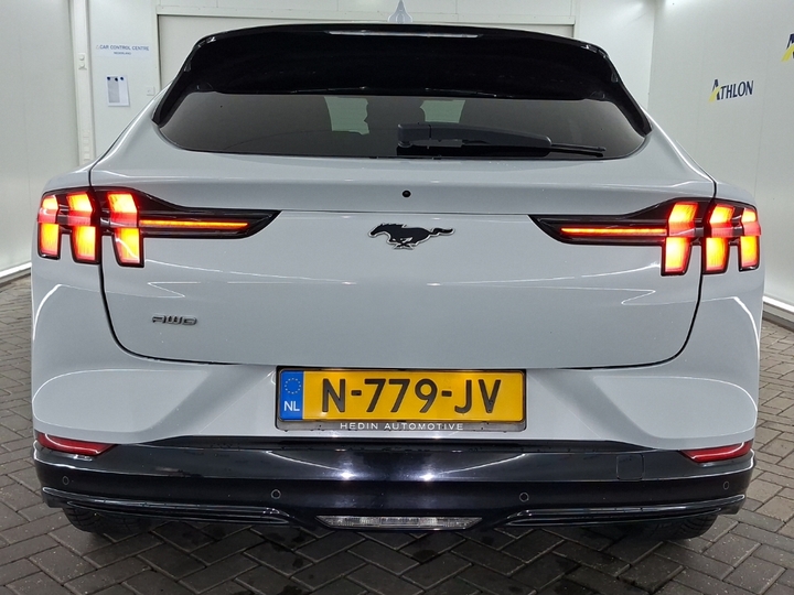 Foto 16 van Ford Mustang