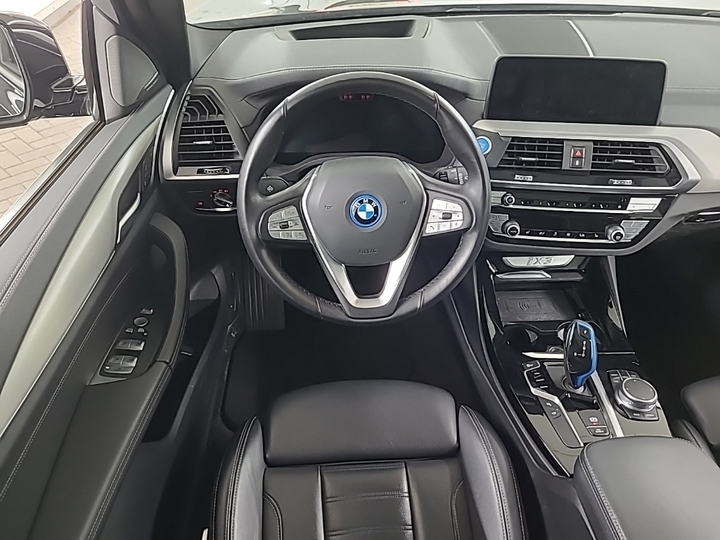 Foto 9 van BMW ix3