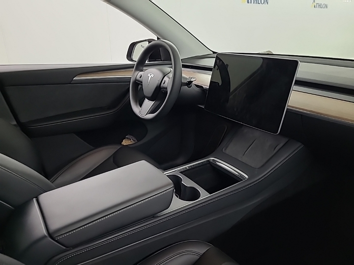 Foto 7 van Tesla Model Y