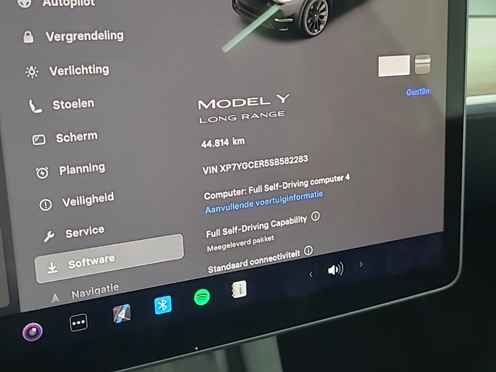 Foto 10 van Tesla Model Y