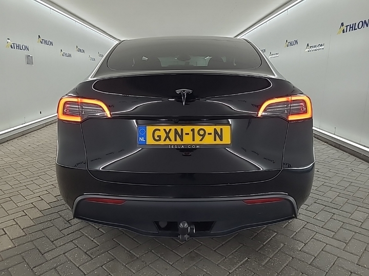Foto 18 van Tesla Model Y