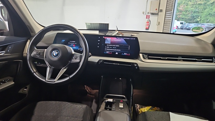 Foto 7 van BMW ix1