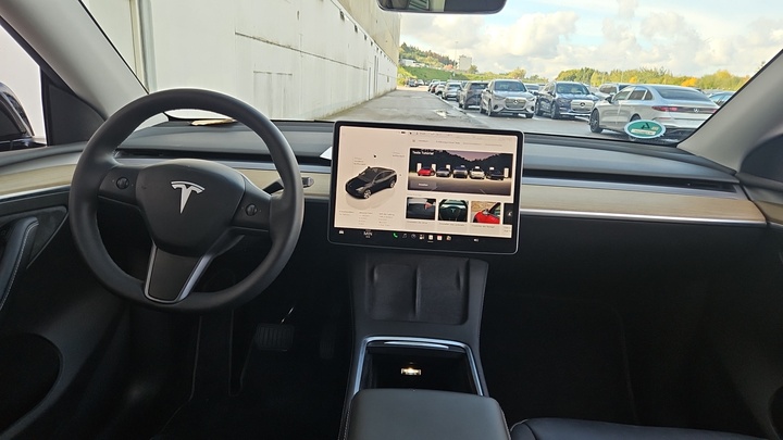 Foto 5 van Tesla Model Y