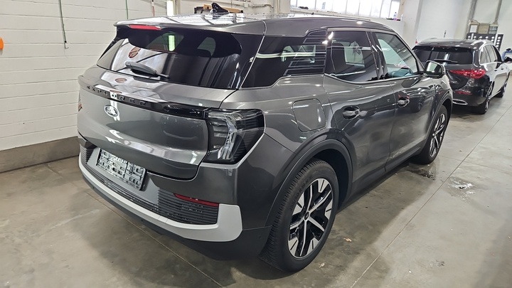 Foto 4 van Ford Explorer EV