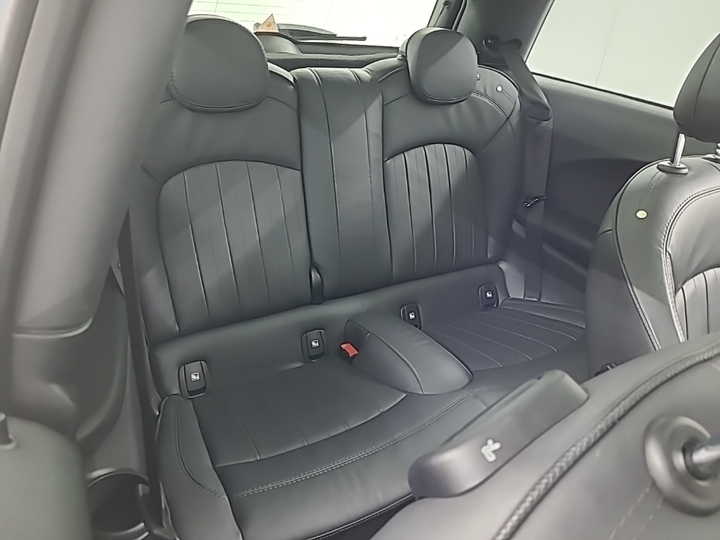 Photo 7 of MINI Electric