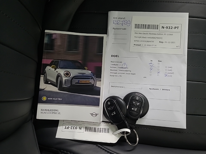 Photo 13 of MINI Electric