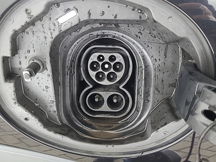 Photo 17 of MINI Electric