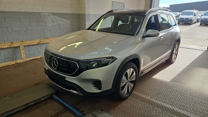 Foto 2 van Mercedes EQB
