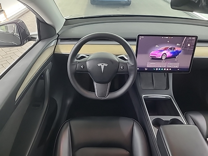 Photo 7 of Tesla Model Y