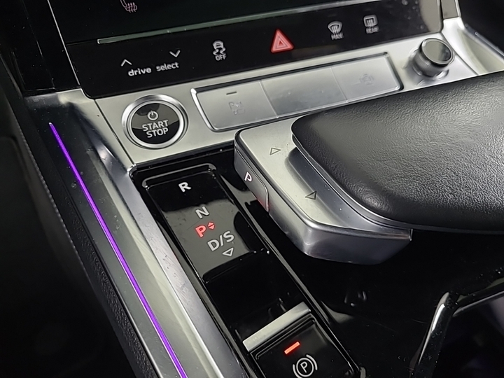 Foto 13 van Audi e-tron sportback