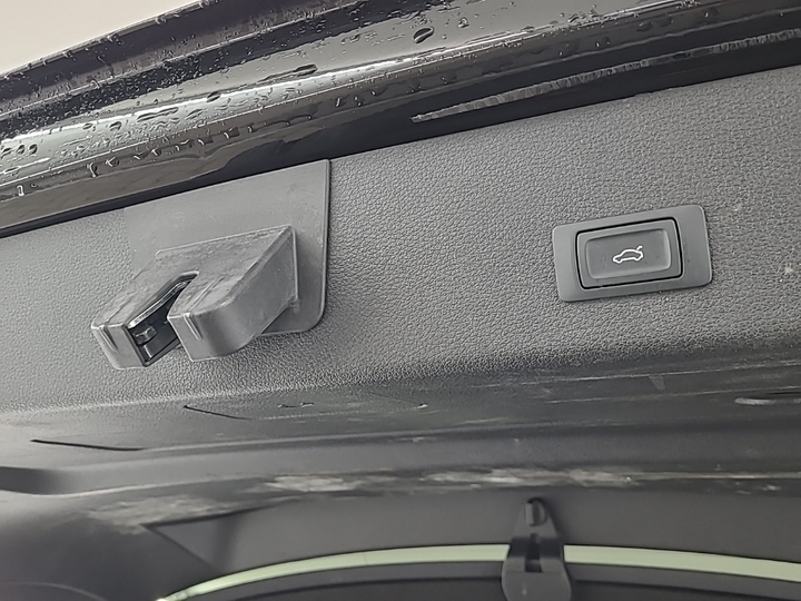 Foto 16 van Audi e-tron sportback