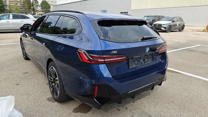 Foto 4 van BMW i5