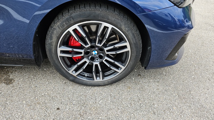 Foto 11 van BMW i5