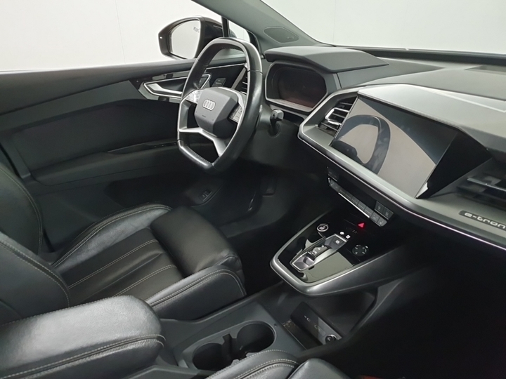 Foto 7 van Audi Q4 e-tron