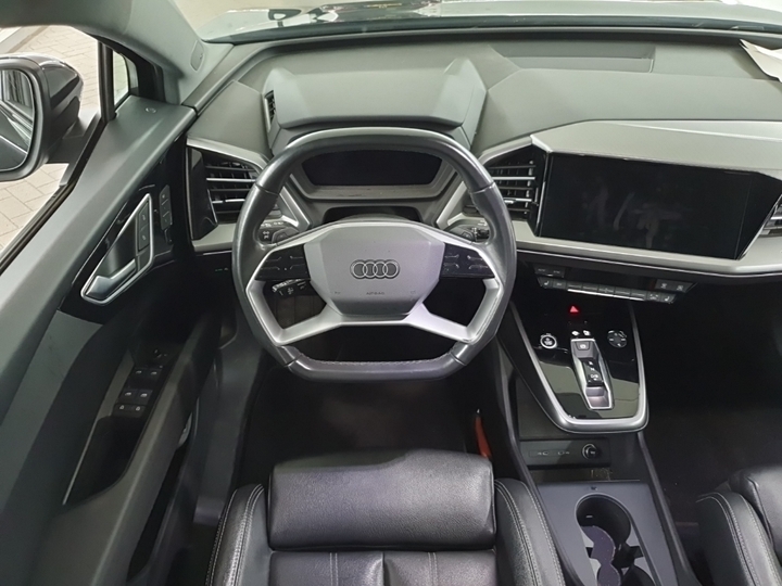 Foto 9 van Audi Q4 e-tron