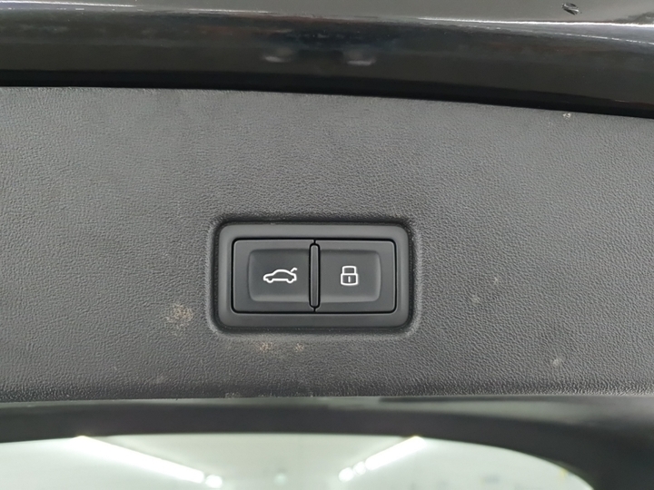 Foto 15 van Audi Q4 e-tron
