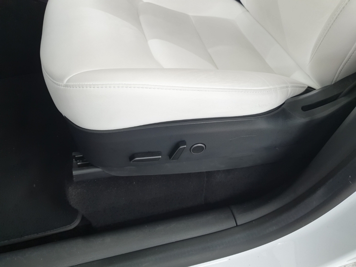 Photo 16 of Tesla Model Y