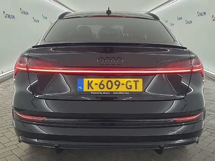 Foto 15 van Audi e-tron sportback