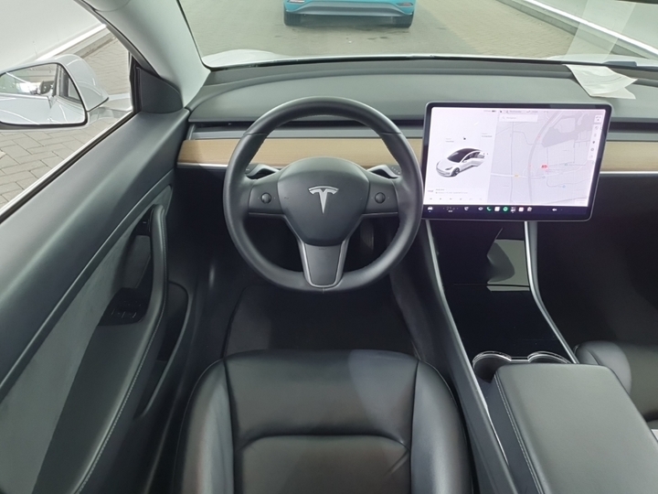 Foto 9 van Tesla Model 3