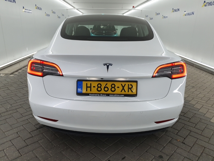 Foto 17 van Tesla Model 3