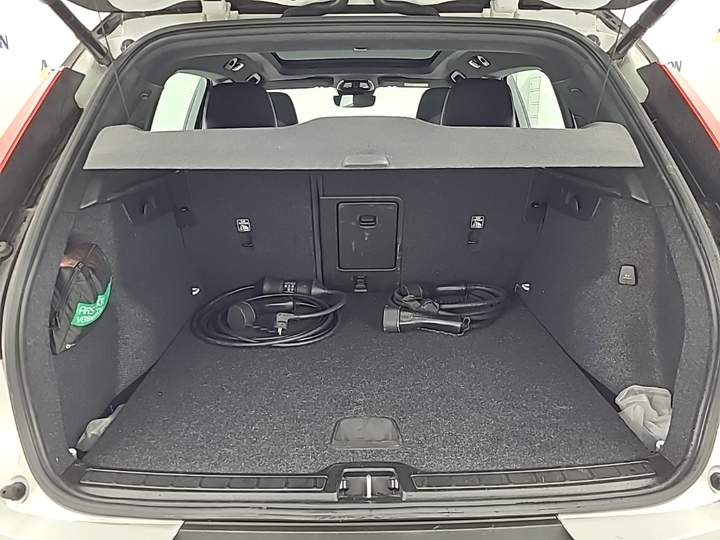 Photo 6 of Volvo XC40 Recharge