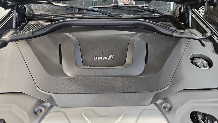 Foto 9 van BMW ix3