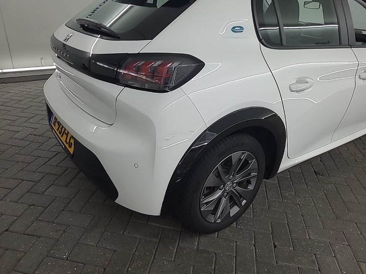 Foto 28 van Peugeot E-208