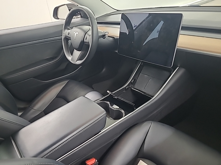 Foto 6 van Tesla Model 3