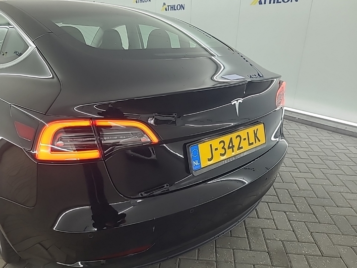 Foto 17 van Tesla Model 3