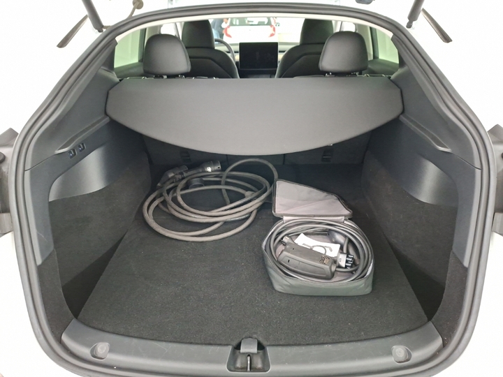Foto 6 van Tesla Model Y