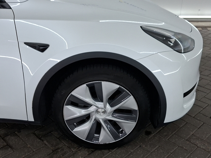 Foto 27 van Tesla Model Y