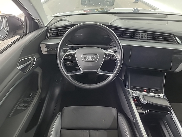 Foto 8 van Audi e-tron