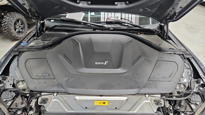 Foto 12 van BMW i4