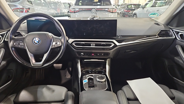Foto 7 van BMW i4