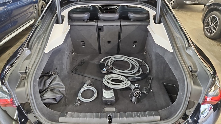 Foto 9 van BMW i4