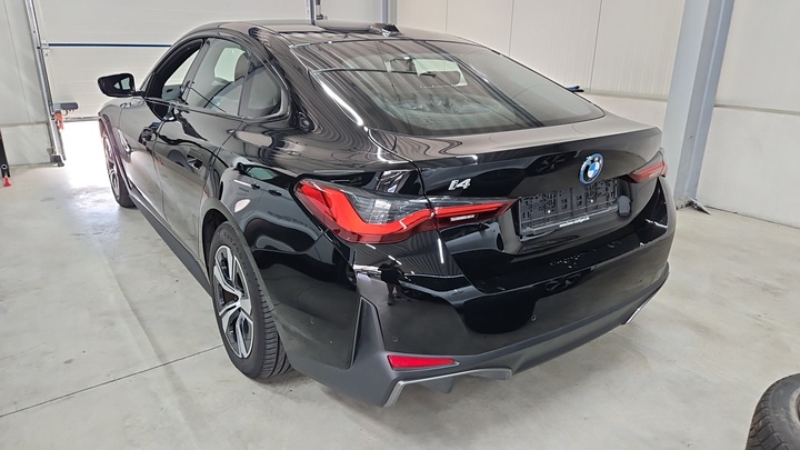 Foto 4 van BMW i4