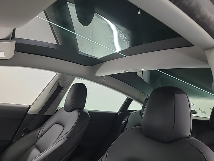 Foto 18 van Tesla Model 3