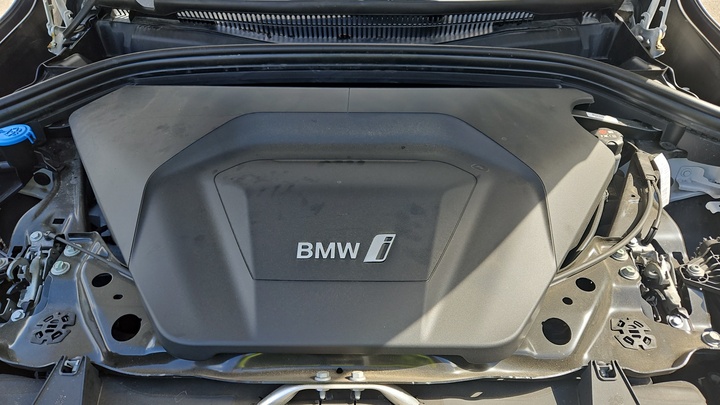 Foto 12 van BMW ix1